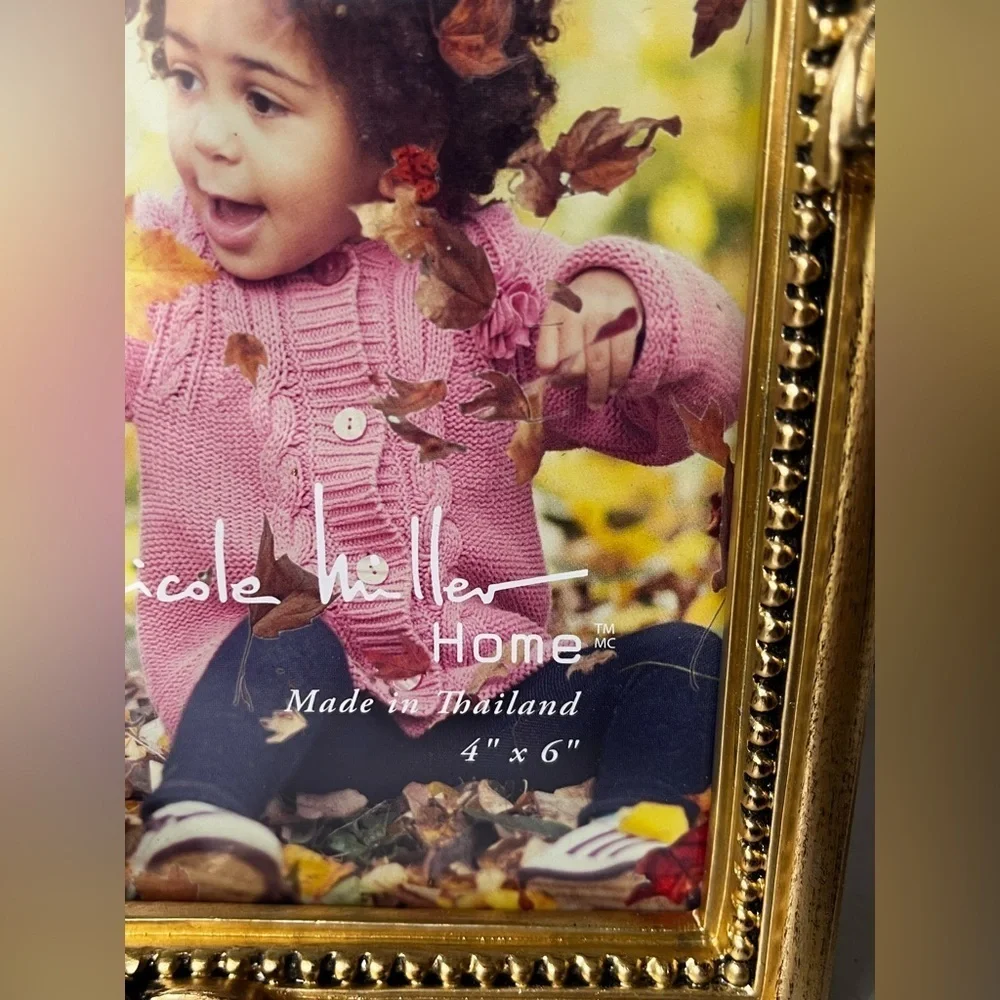 Nicole Miller Gold Floral Accent Frame for 4x6” photo antique style